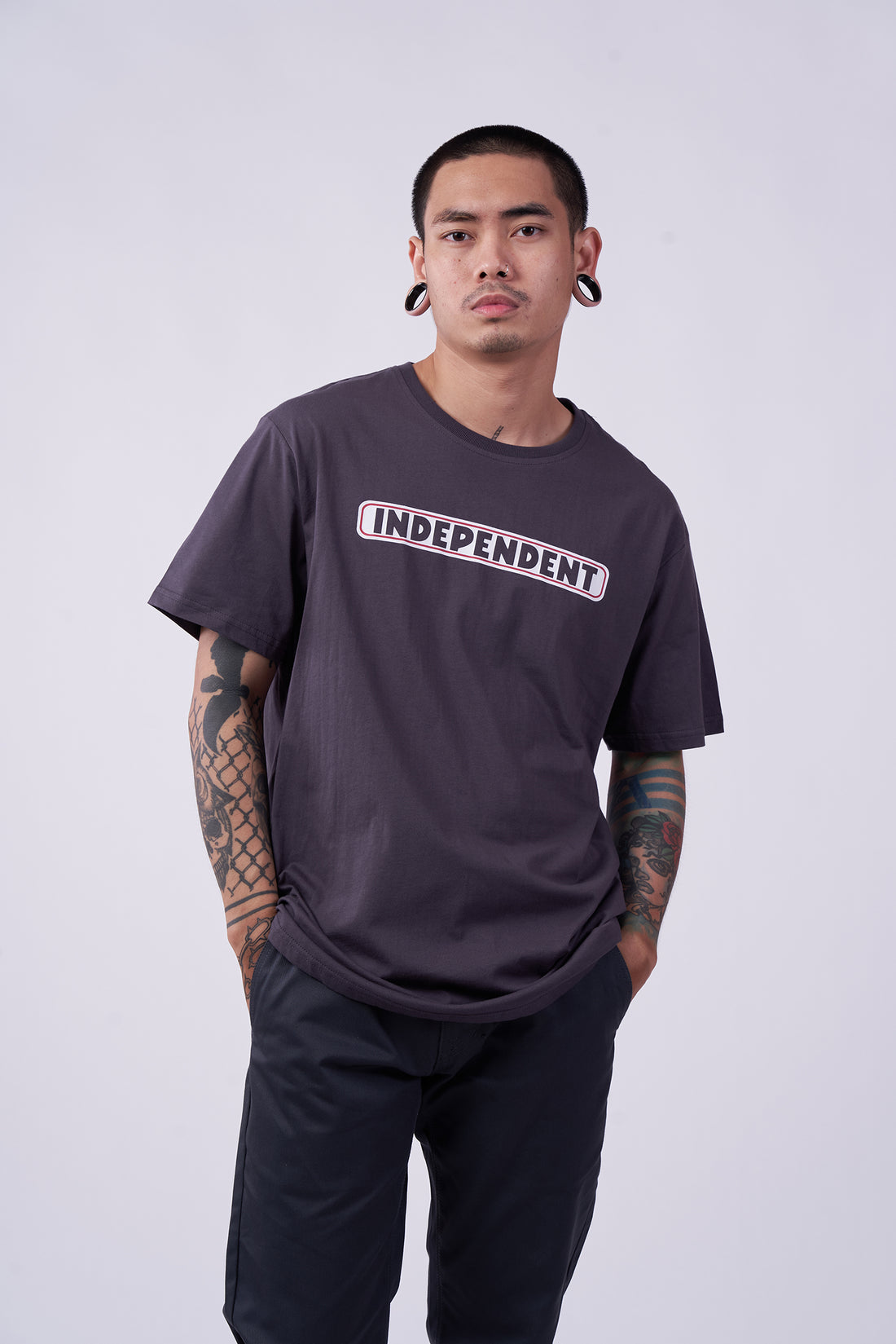 INDEPENDENT TEESHIRT BAR LOGO MENS